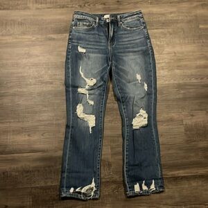 Zenana Distressed Ankle Jeans